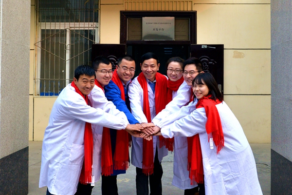 周德胜--全家福 - 副本 - 副本 - 副本.JPG